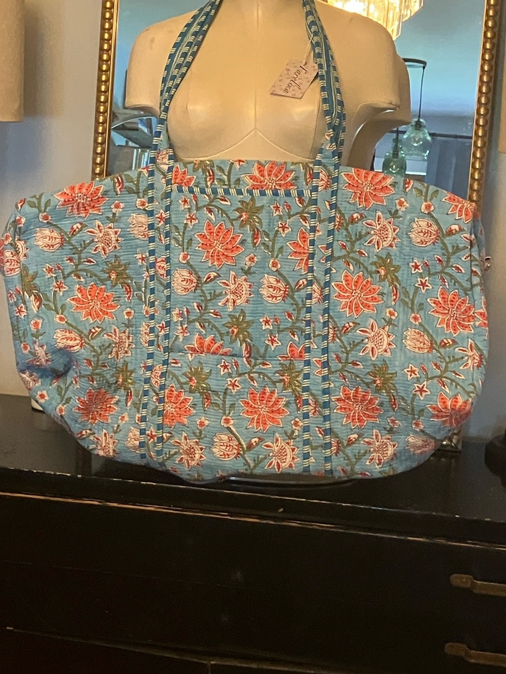 Farylina Duffle Bag with carrying strap